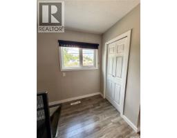 306 3rd Avenue E, Rosetown, SK S0L2V0 Photo 22