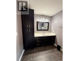 306 3rd Avenue E, Rosetown, SK S0L2V0 Photo 27