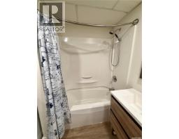 306 3rd Avenue E, Rosetown, SK S0L2V0 Photo 41