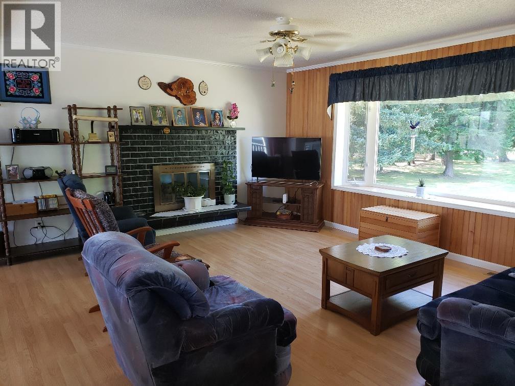 518 KALUM LAKE ROAD - Image 8