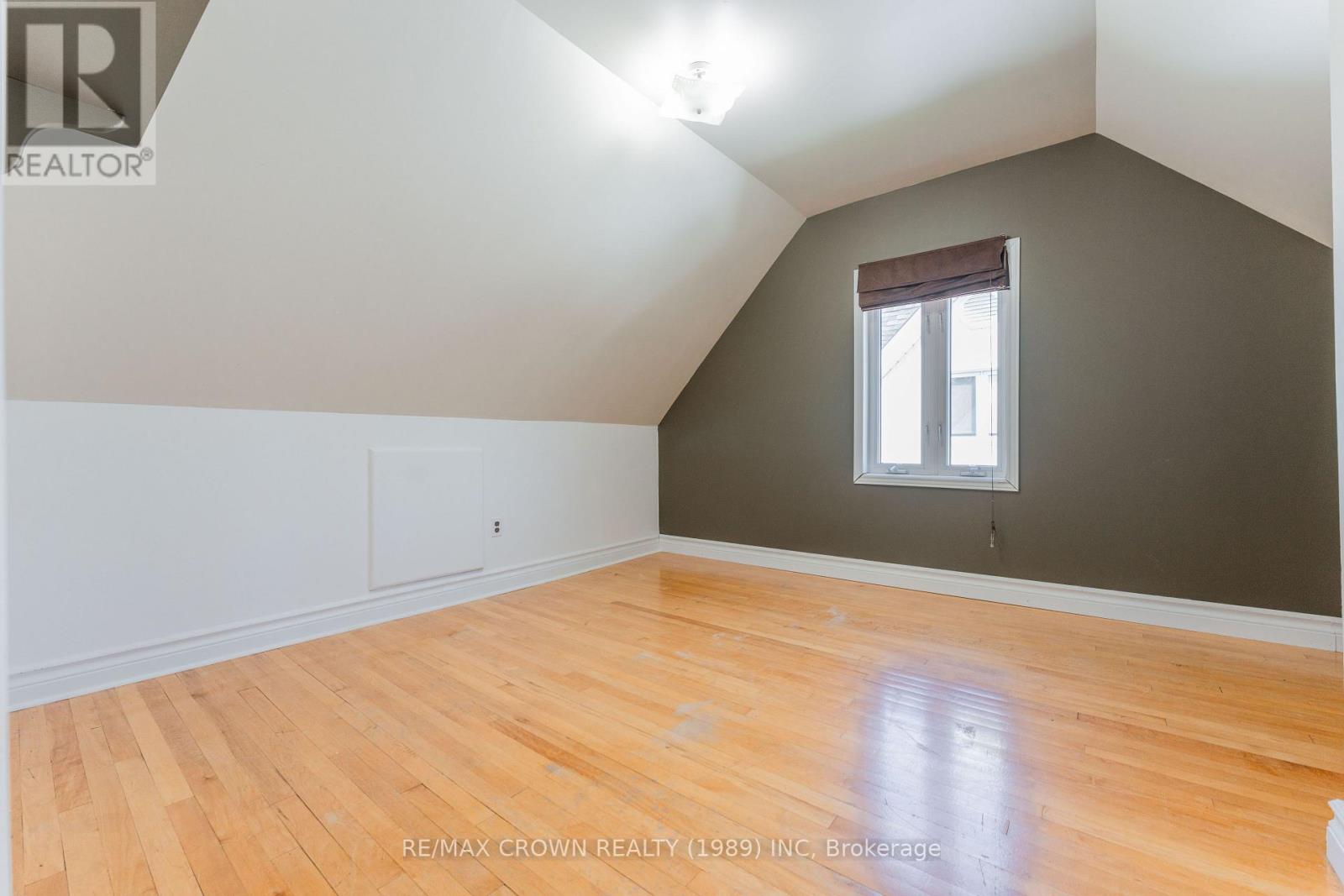 40 BOWMAN AVENUE - 20