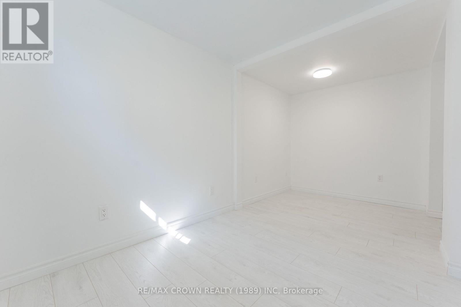 40 BOWMAN AVENUE - Image 26