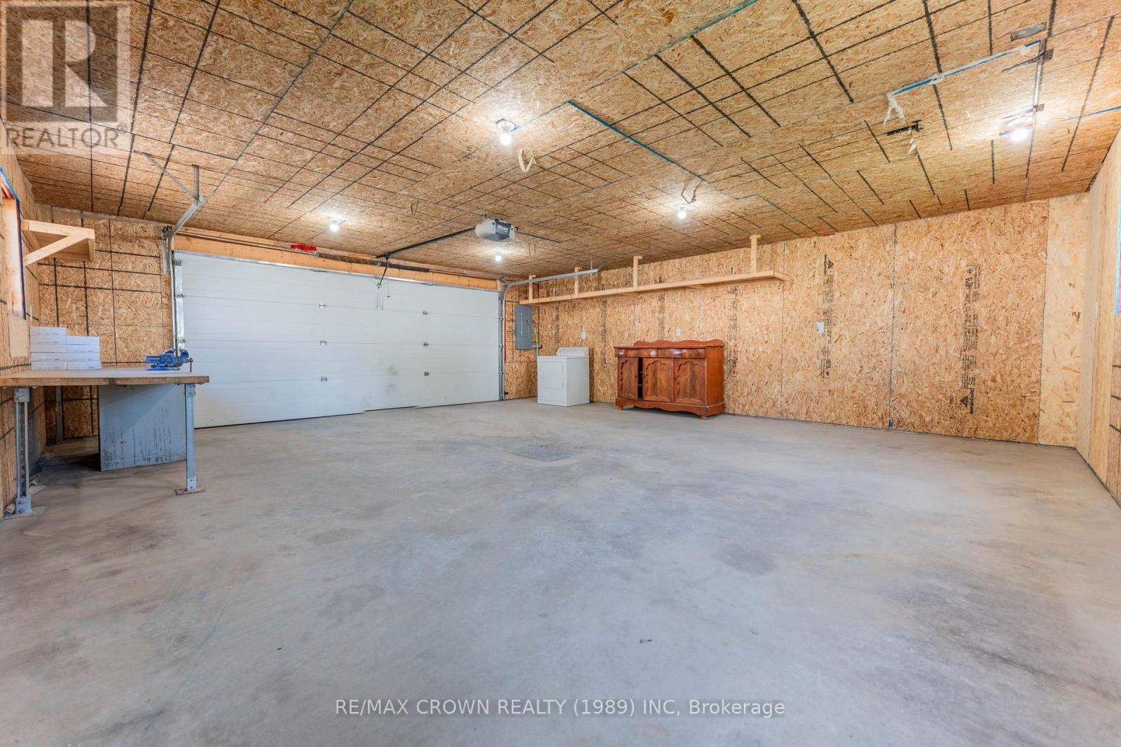 40 BOWMAN AVENUE - Image 3