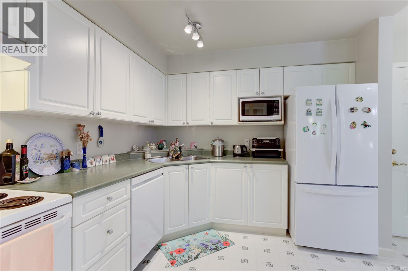 #207 2777 Barry Rd - 15