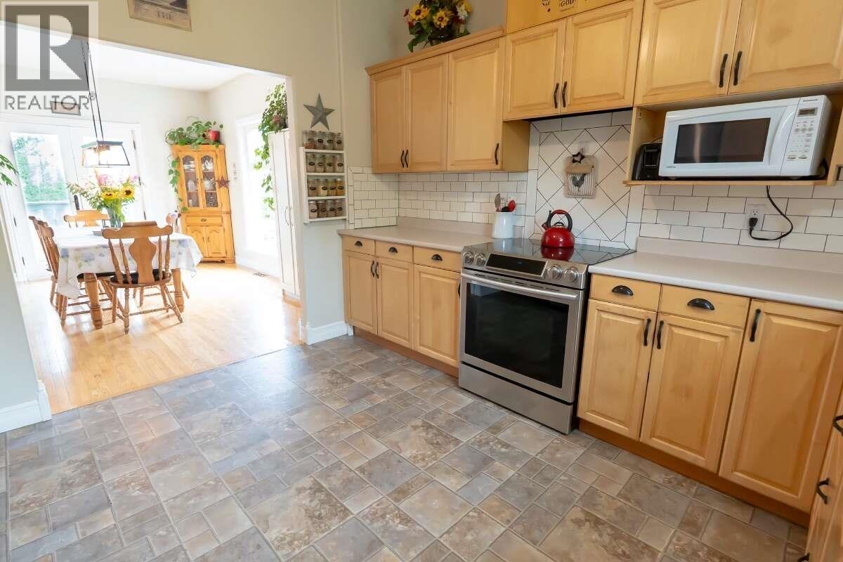 2814 MOOSE ROAD - 24