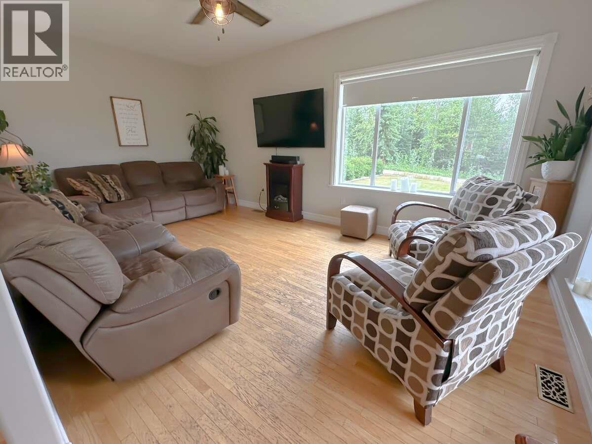 2814 MOOSE Road, Burns Lake