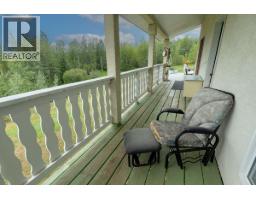 Mud room - 2814 Moose Road, Burns Lake, BC V0J1E3 Photo 7