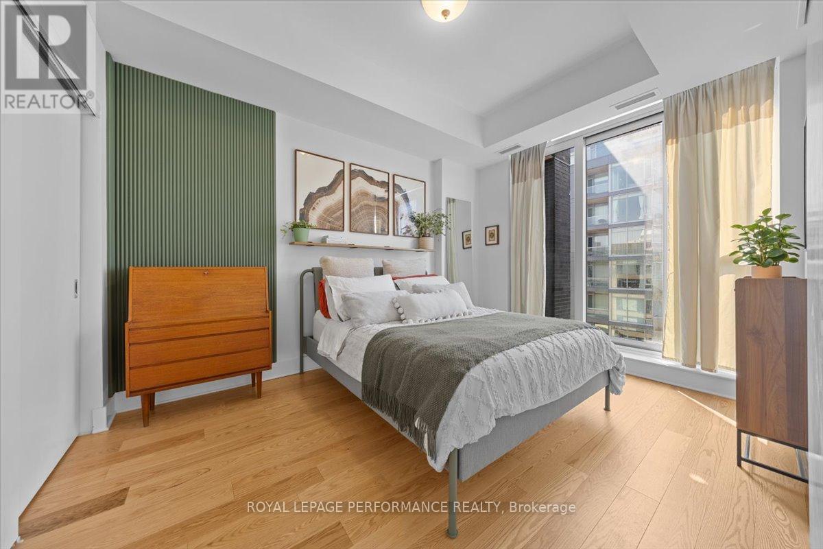 616 - 101 Richmond Road