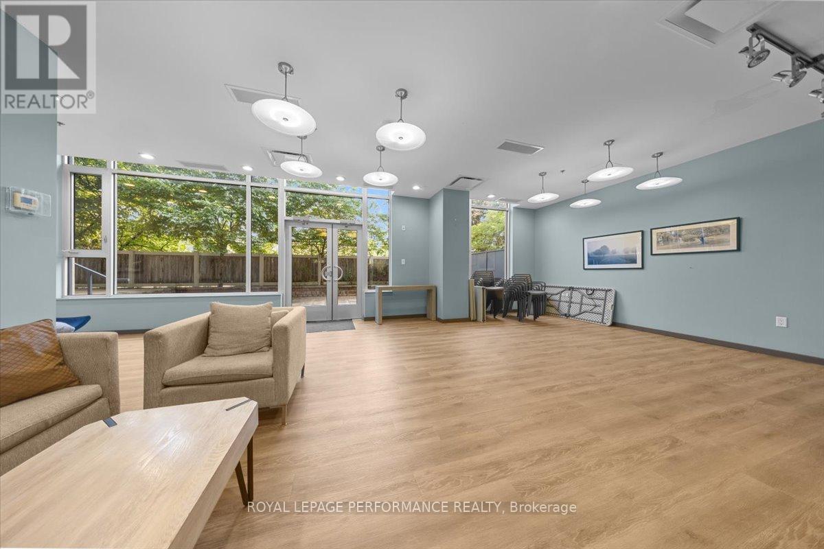 616 - 101 Richmond Road