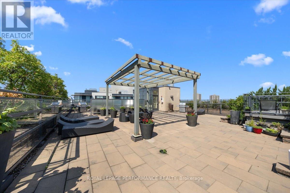 616 - 101 Richmond Road
