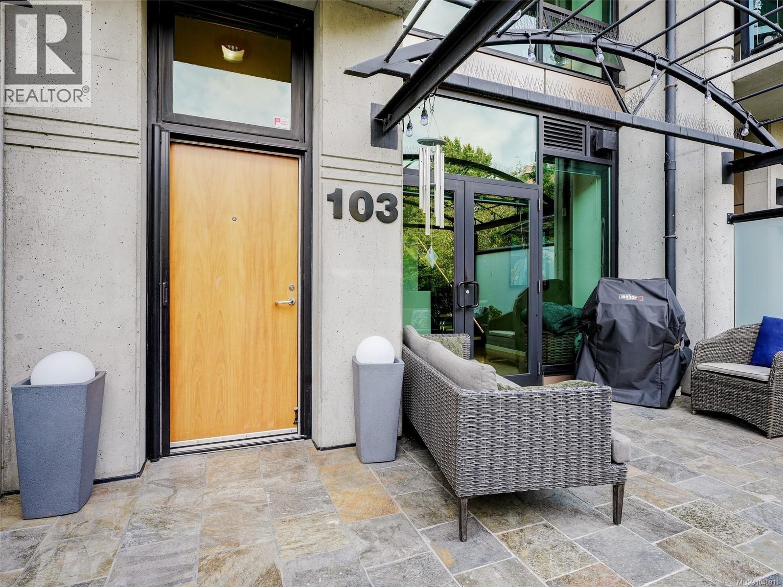 #103 21 Erie St - Image 3