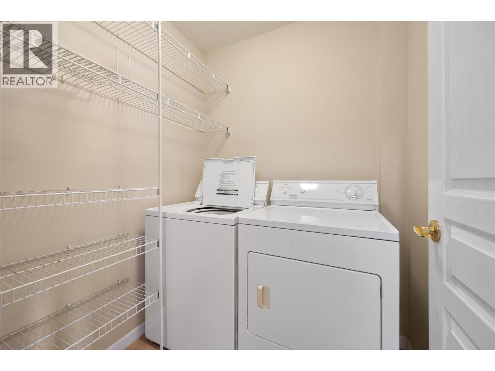 #301 490 LORNE Street - Image 16