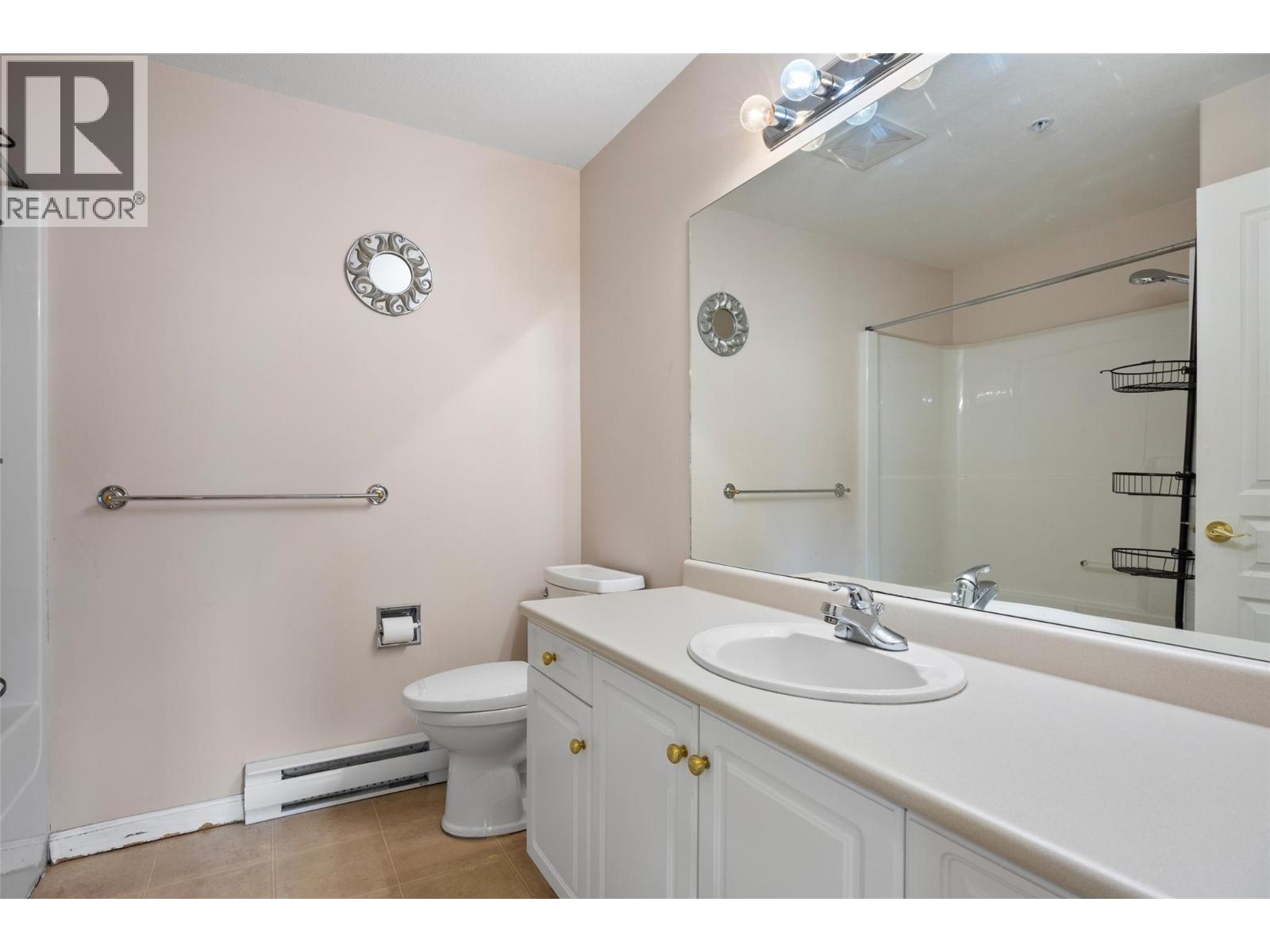 #301 490 LORNE Street - 14