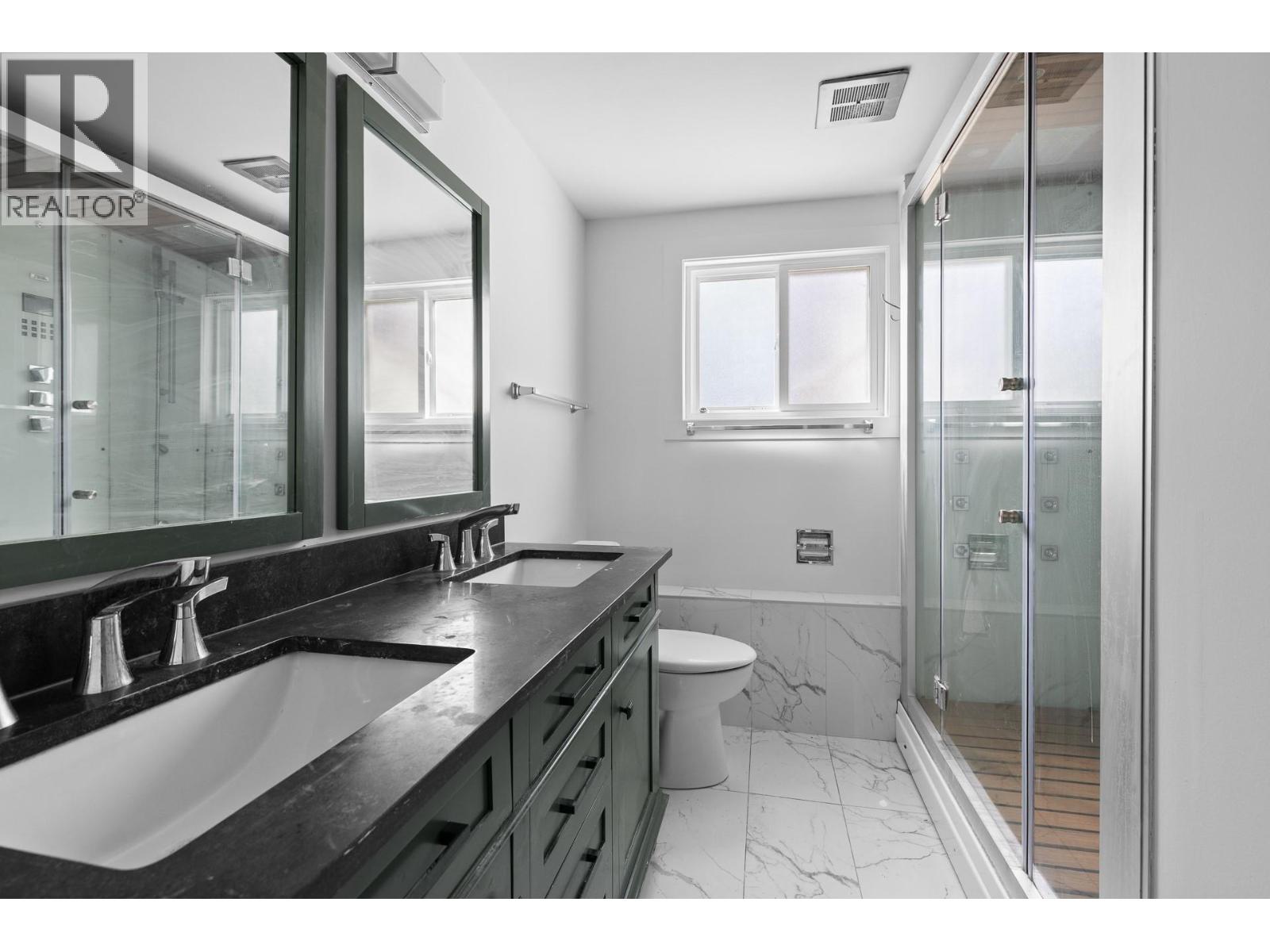 2618 Thacker Drive, West Kelowna