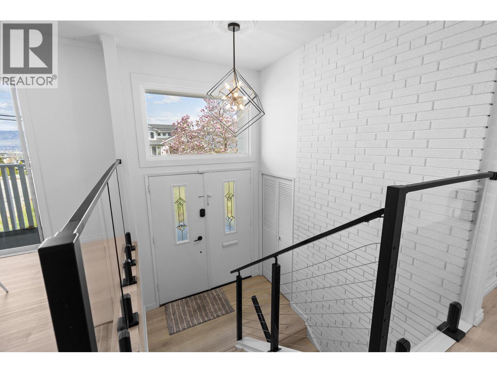 2618 Thacker Drive, West Kelowna