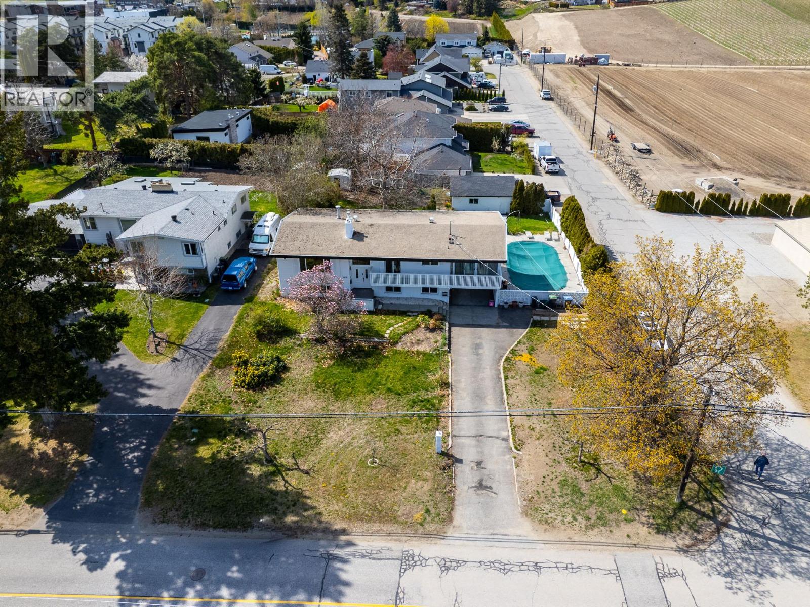 2618 Thacker Drive - 1