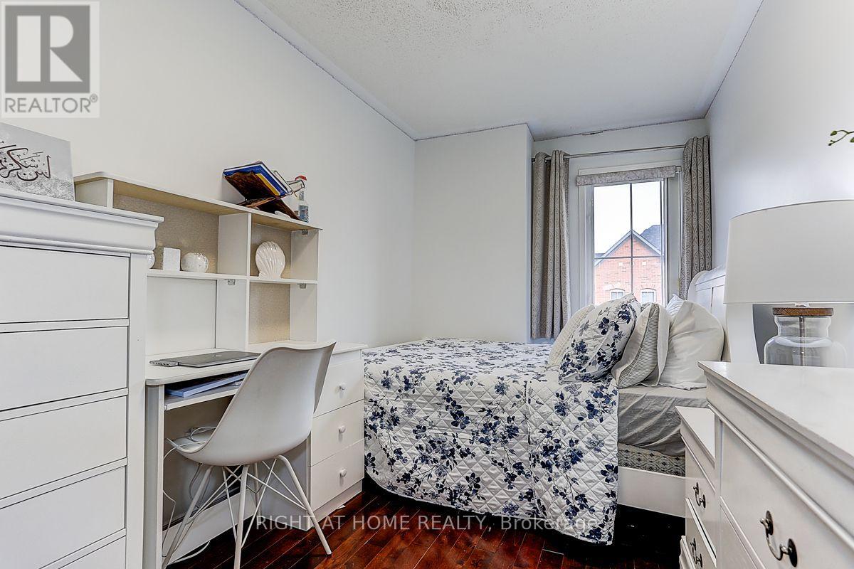 16 PAT BROOK TERRACE - Image 27