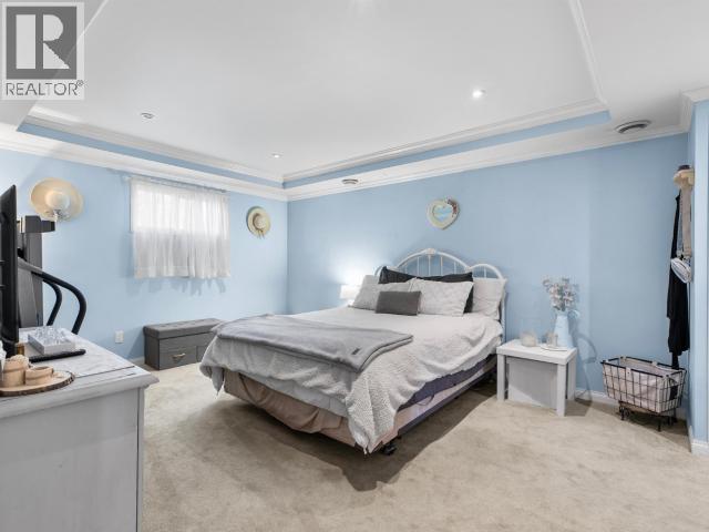 53 TAMARACK DRIVE - 17