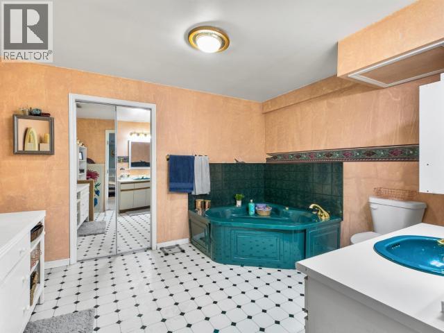 53 TAMARACK DRIVE - Image 20