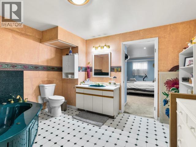 53 TAMARACK DRIVE - 22