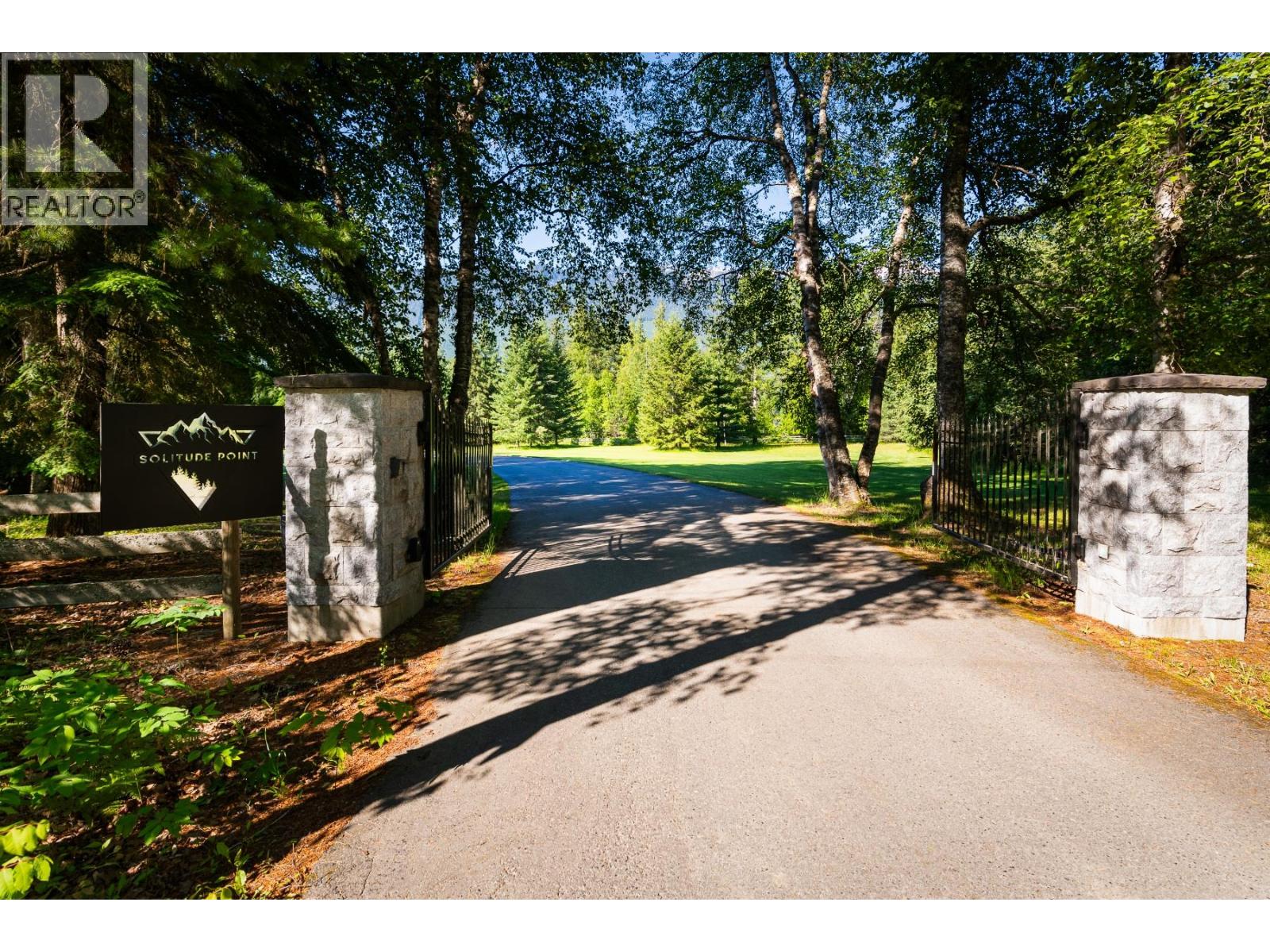 4785 Airport Way - photo 2