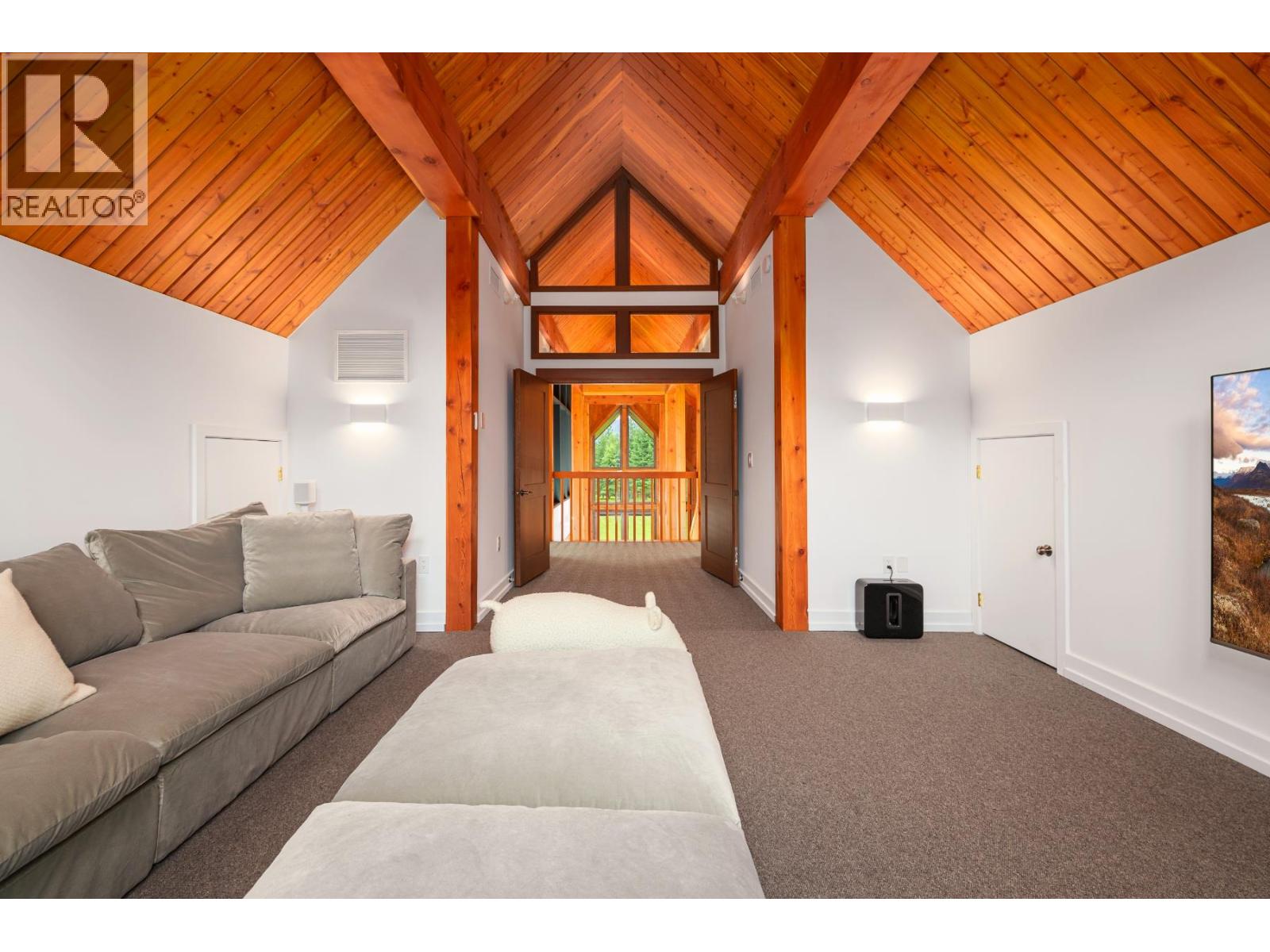 4785 Airport Way, Revelstoke