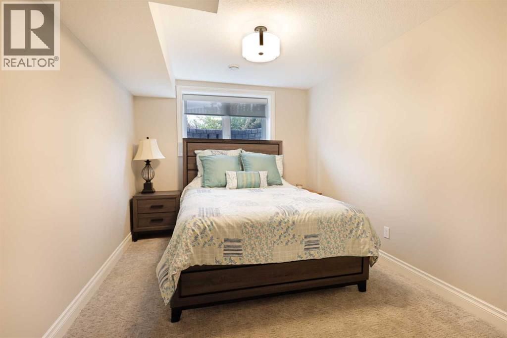 911 2 Avenue West - Photo 36