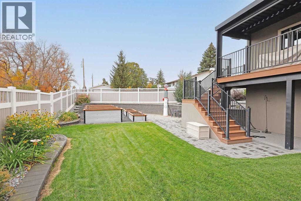 911 2 Avenue West - Photo 45