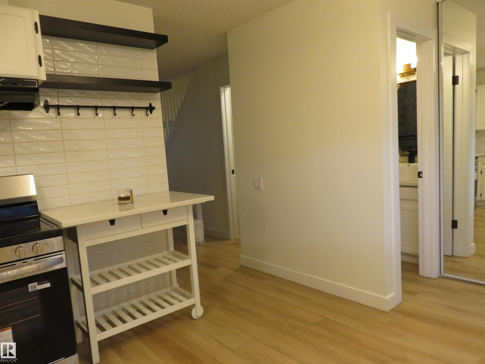 8065 178 ST NW - 10