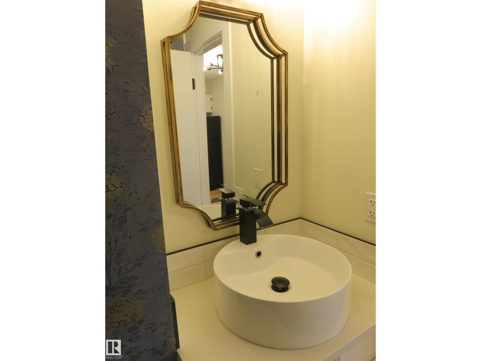 8065 178 ST NW - 13