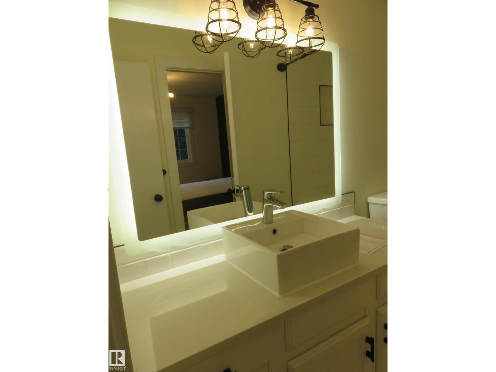 8065 178 ST NW - 22