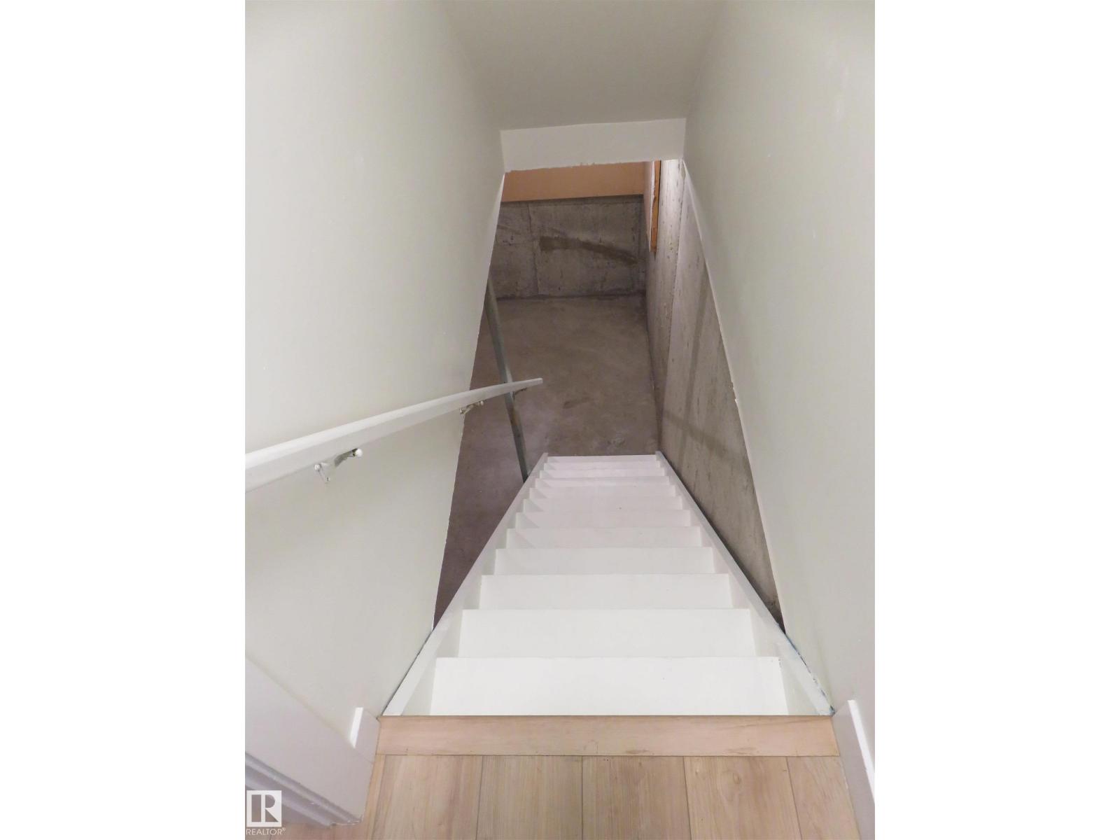 8065 178 ST NW - Image 31