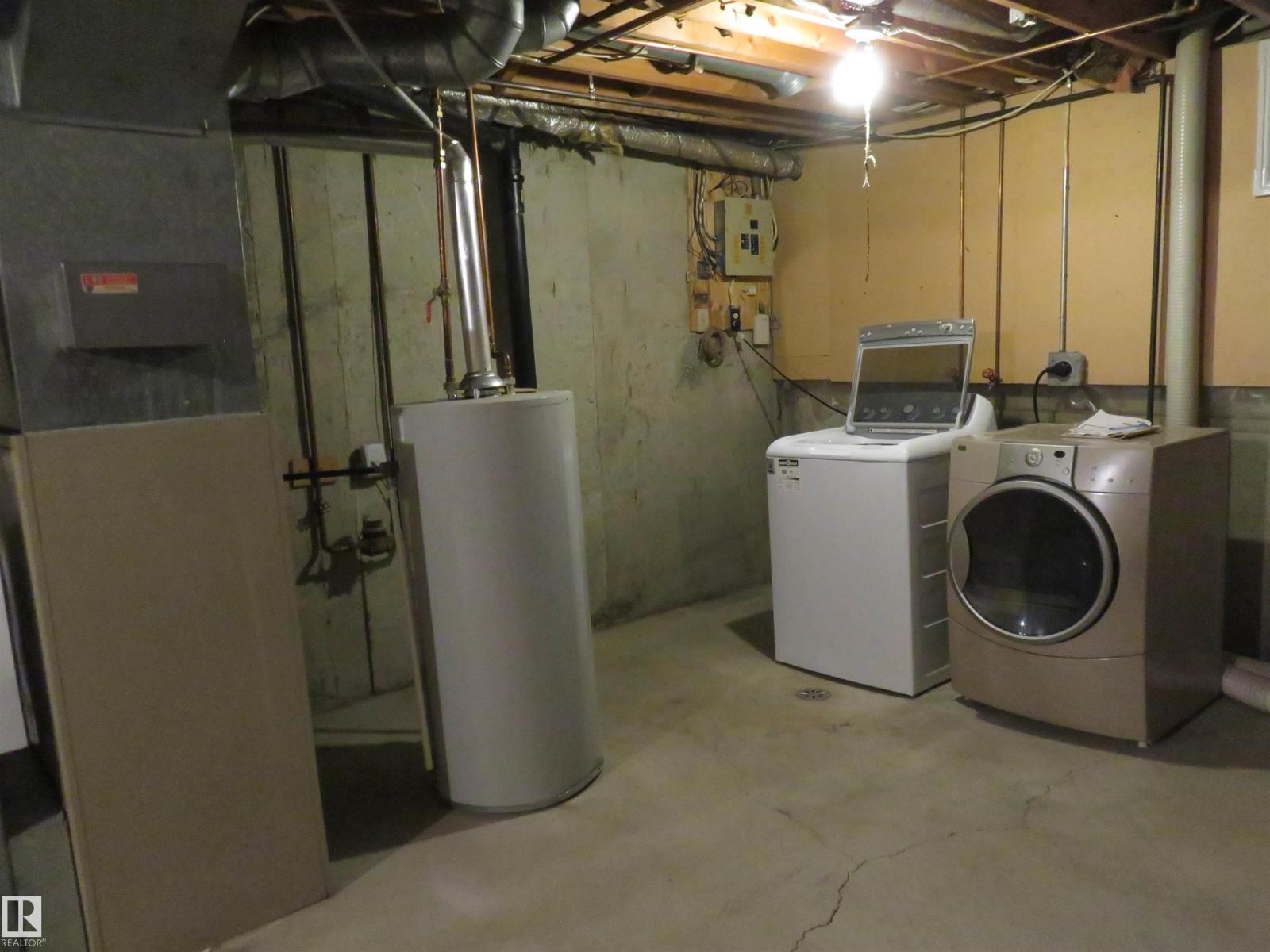 8065 178 ST NW - 35