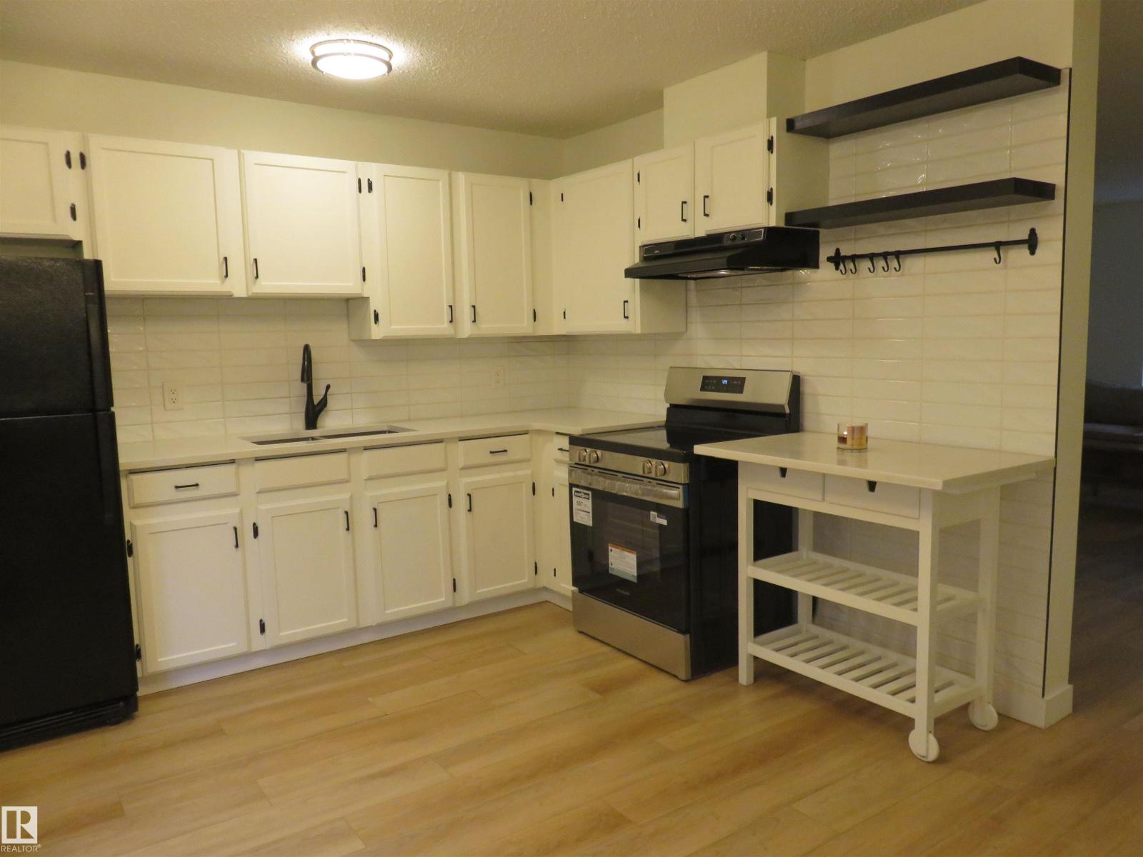 8065 178 ST NW - Image 9