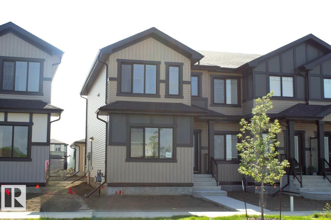 344 Hawthorn WY - 1