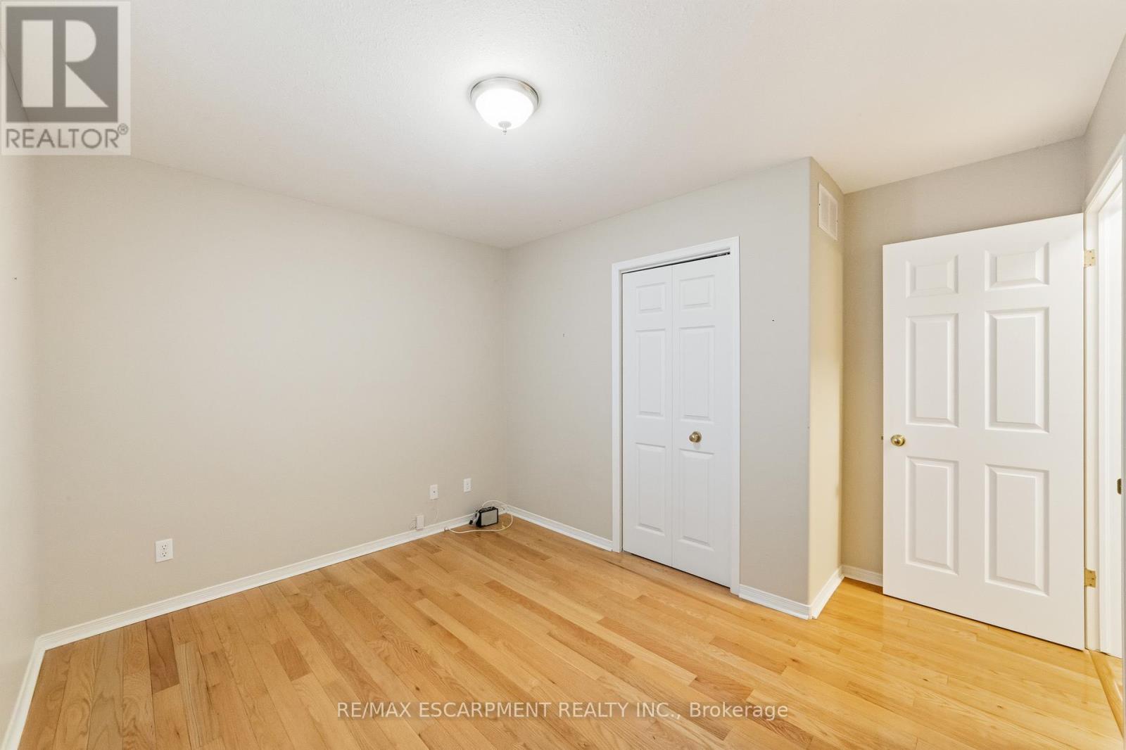 296 AUTUMN CRESCENT - Image 27