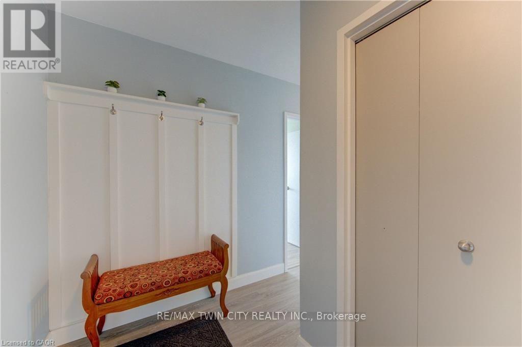 403 - 24 MIDLAND DRIVE — photo 3