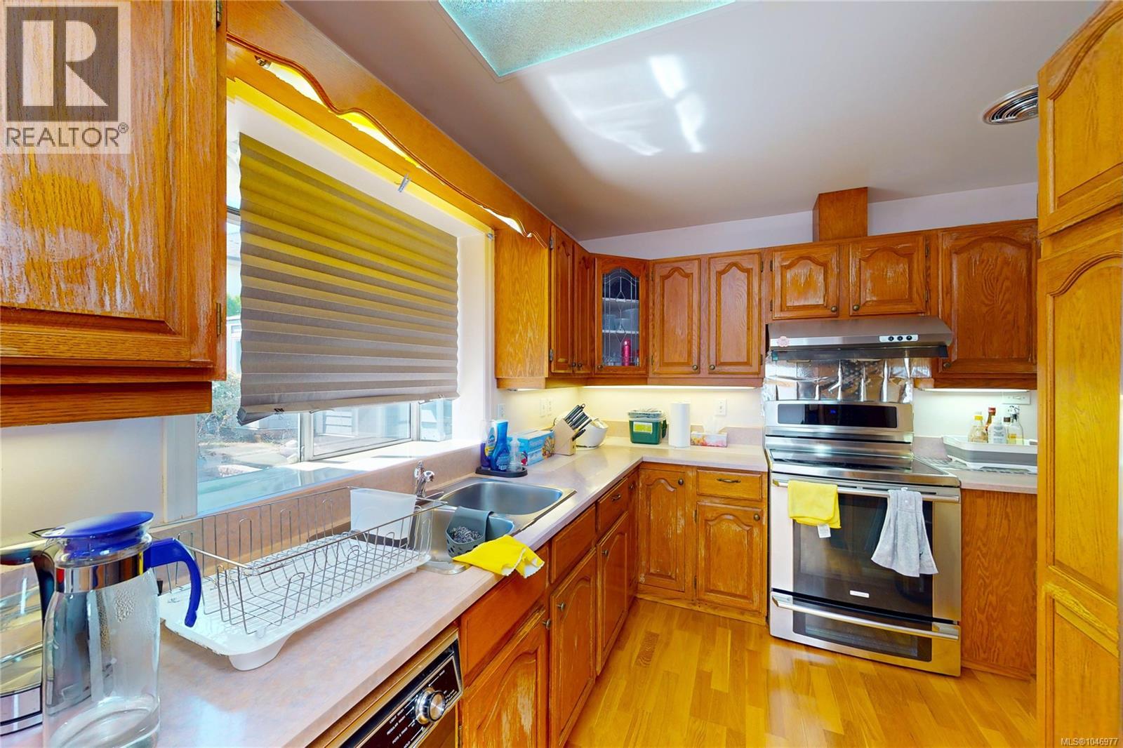 4878 Sea Ridge Dr - Image 11