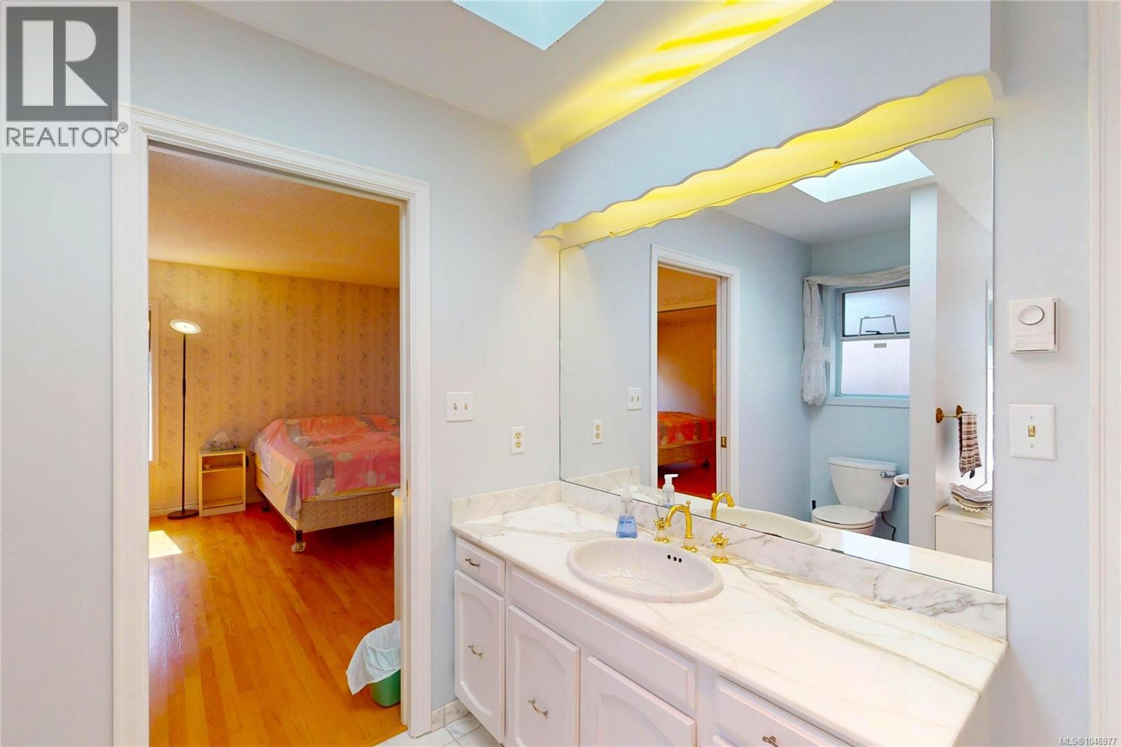 4878 Sea Ridge Dr - Image 27