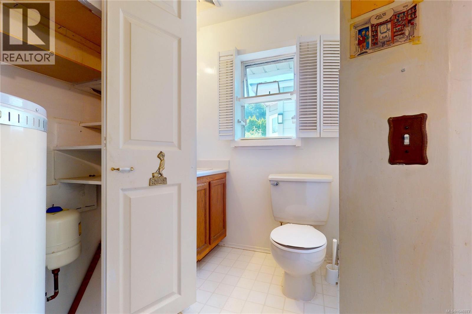4878 Sea Ridge Dr - Image 32