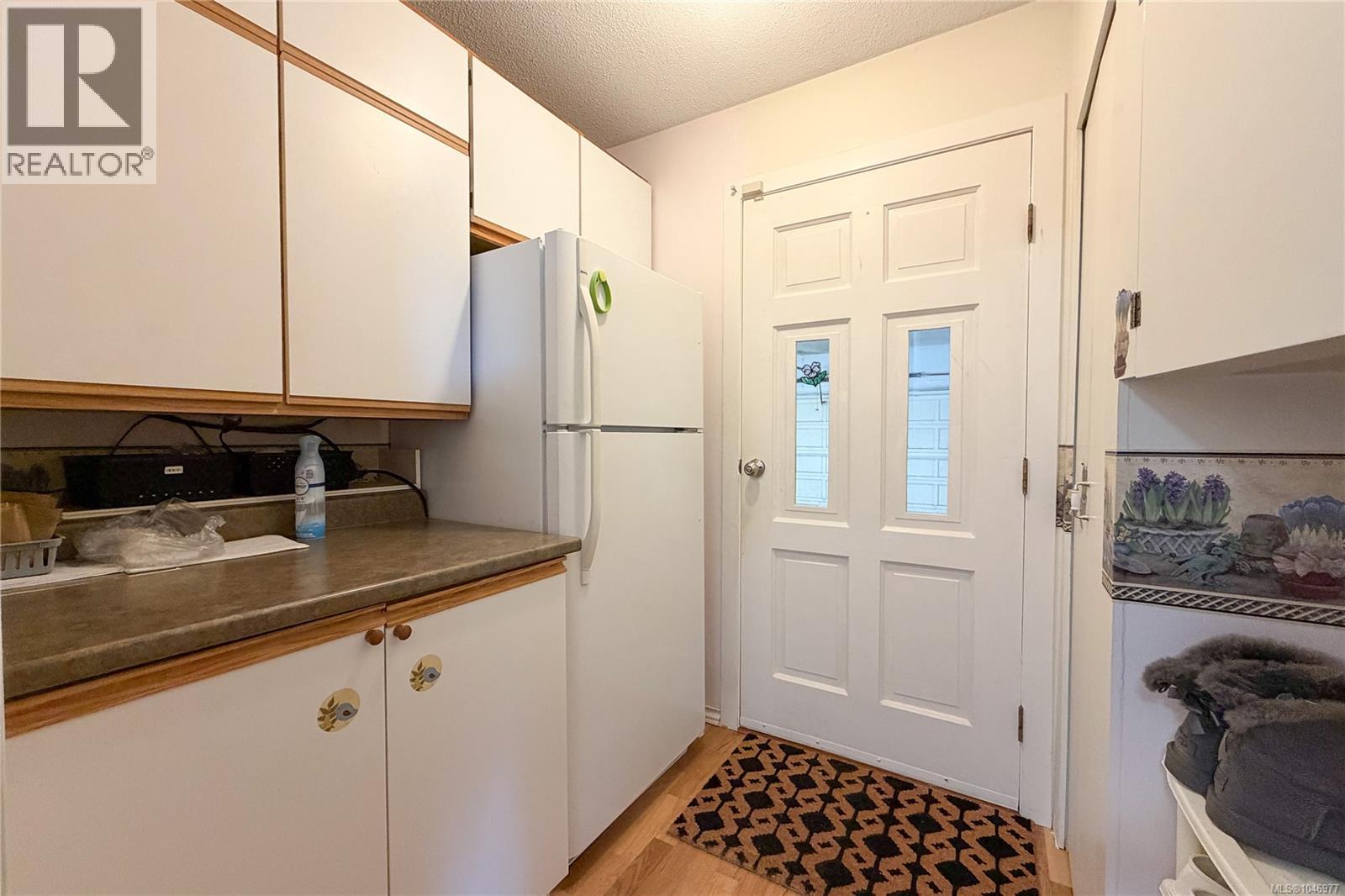 4878 Sea Ridge Dr - 33