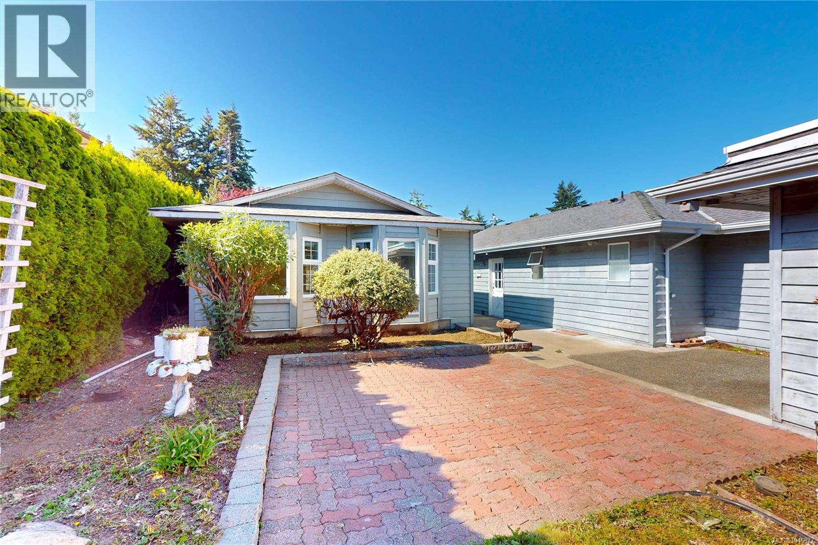 4878 Sea Ridge Dr - Image 37