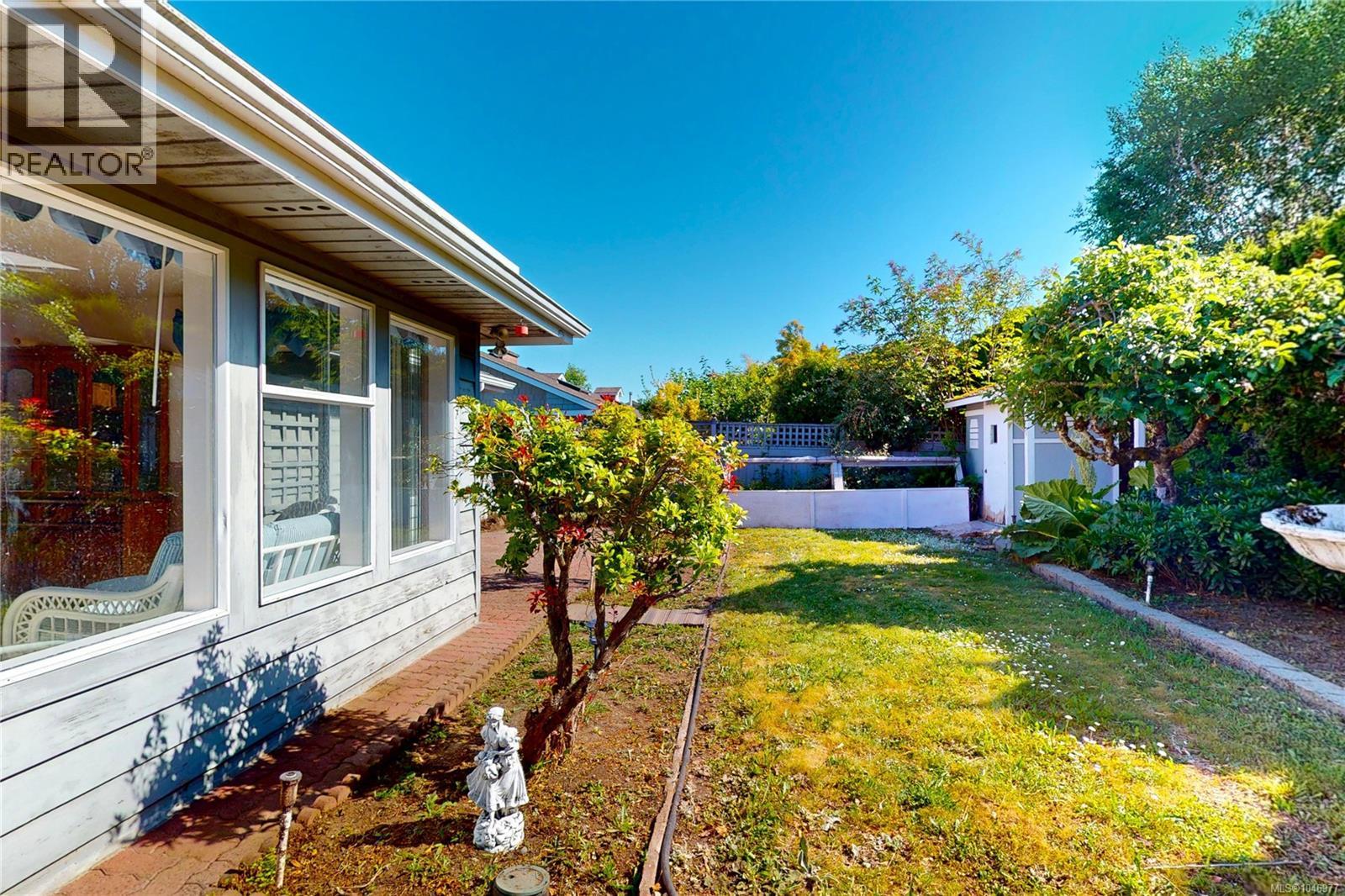 4878 Sea Ridge Dr - Image 68