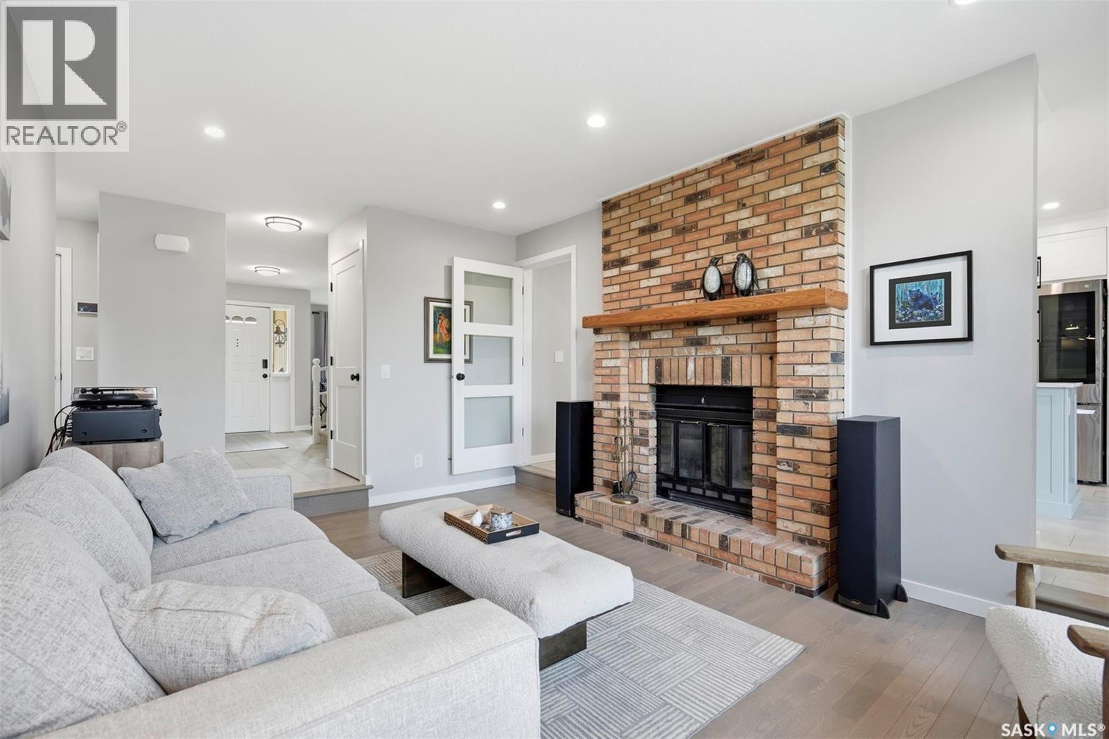 306 Whitewood ROAD - Image 10