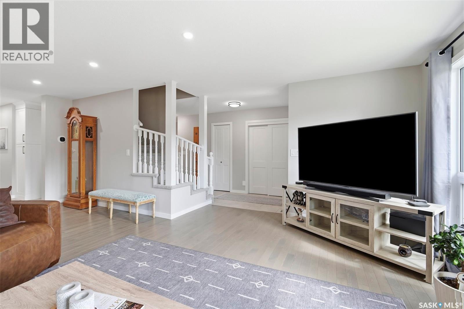 306 Whitewood ROAD - Image 7