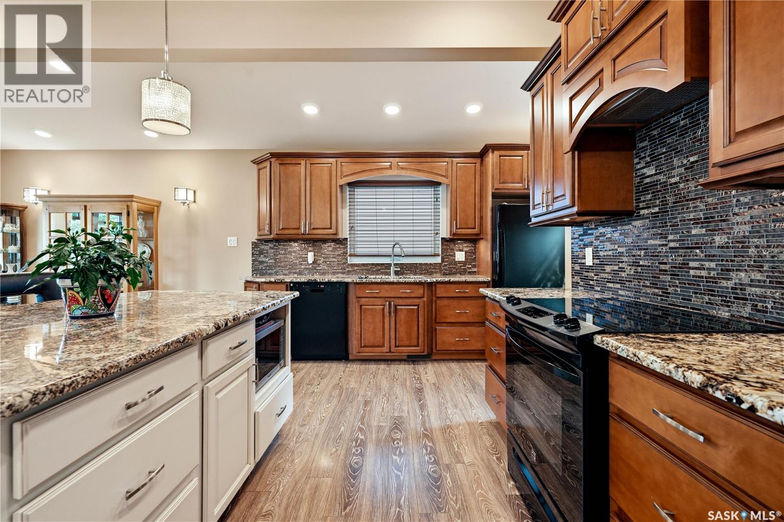 1710 Cameron AVENUE - Image 18