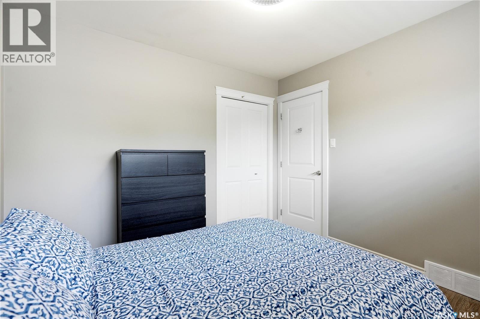 1710 Cameron AVENUE - Image 27