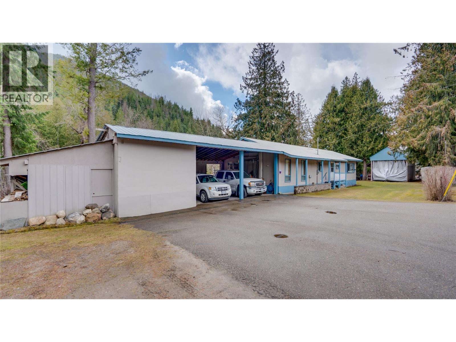 630 Enderby Mabel Lake Road - 10