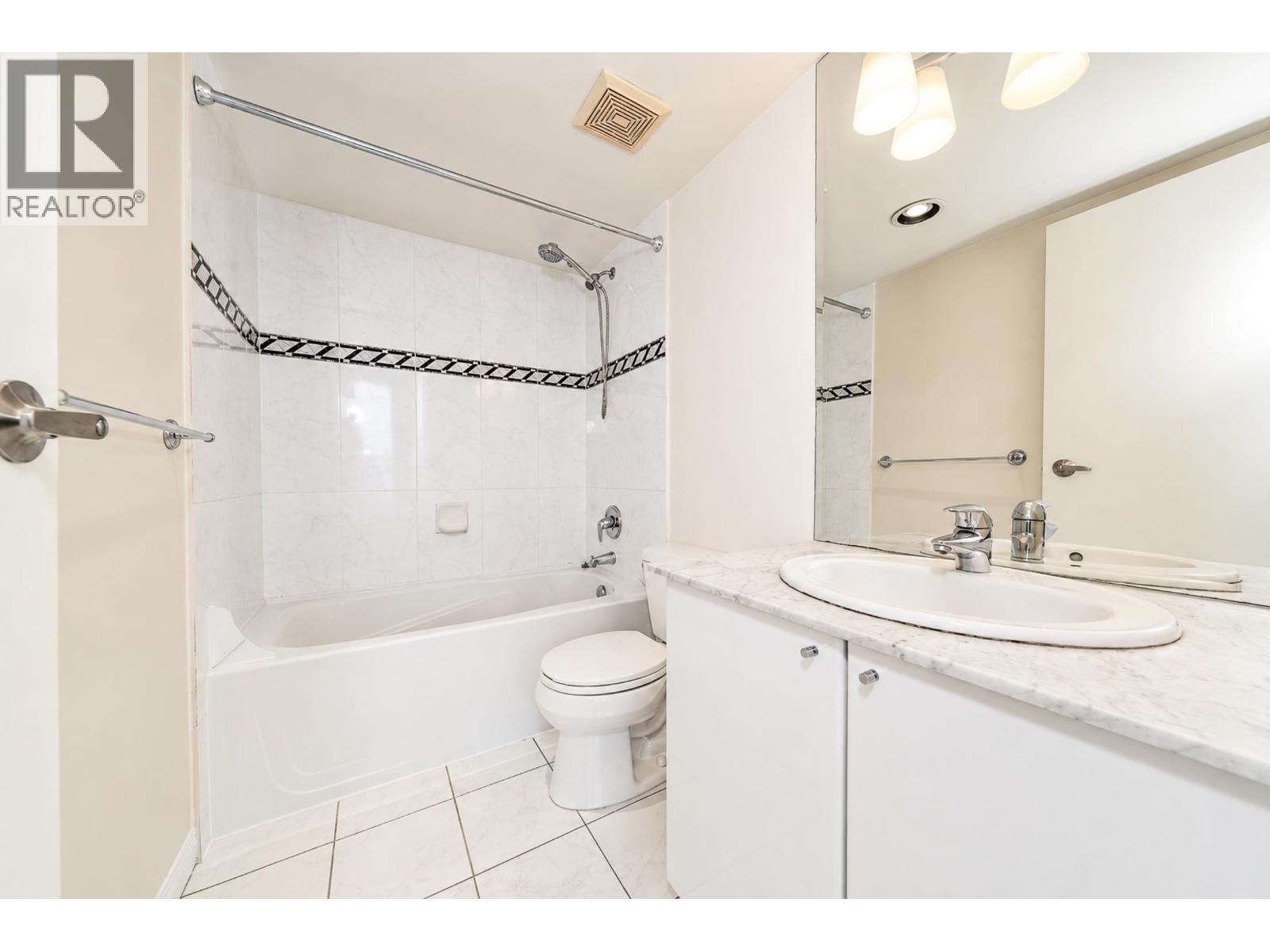 2 Bed, 2 Bath House for Sale in Vancouver – 2906 1328 W PENDER STREET, Vancouver – MLS# R3152742 - Image 39