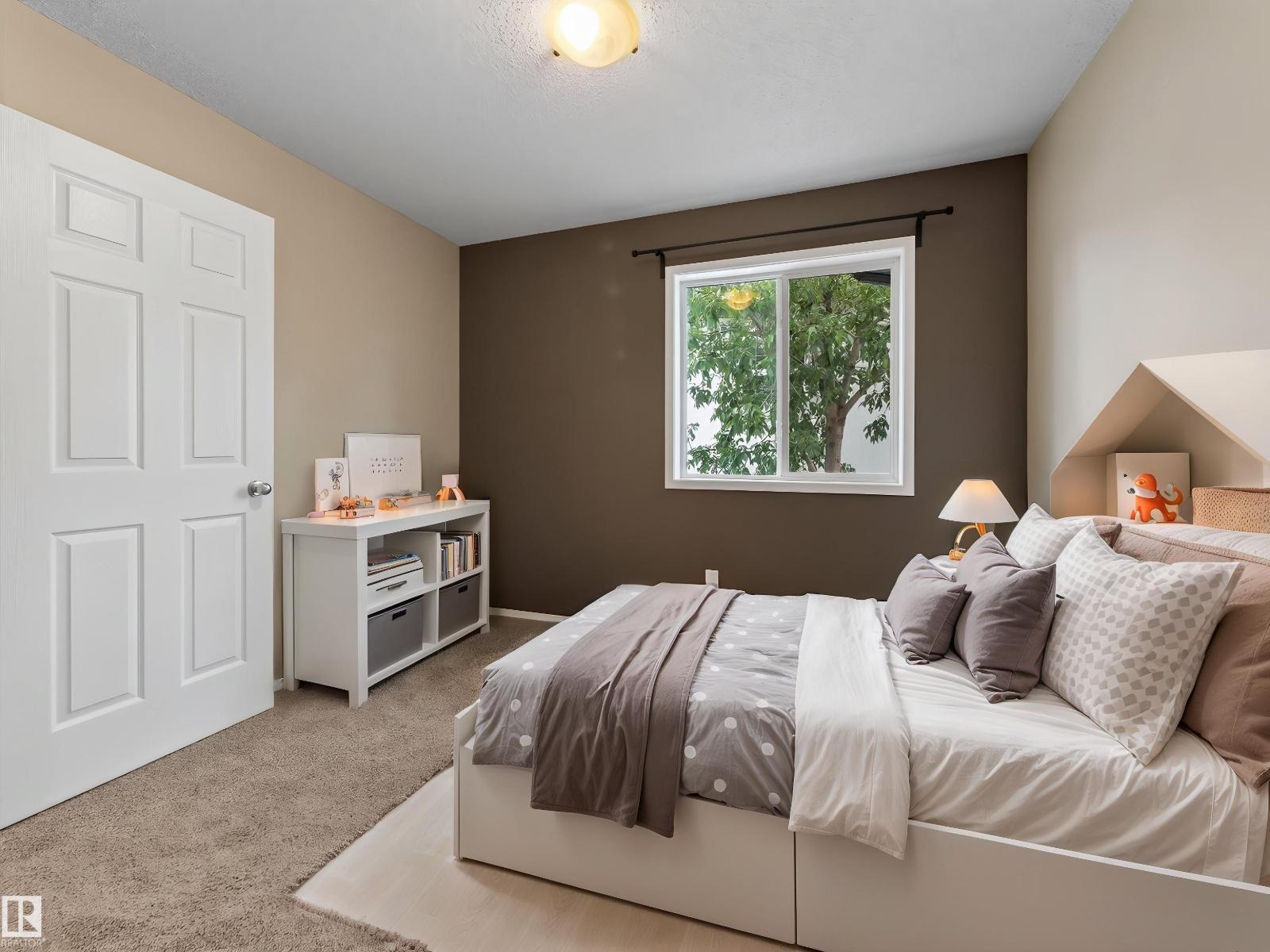 13003 101 Street NW - Photo 32